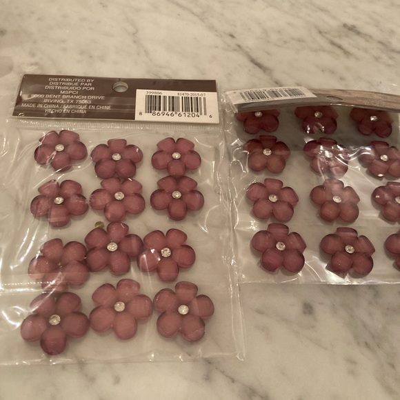 🔸NWT🔸Bundle of Rhinestone Flowers Embellishments by Recollections - Picture 12 of 13